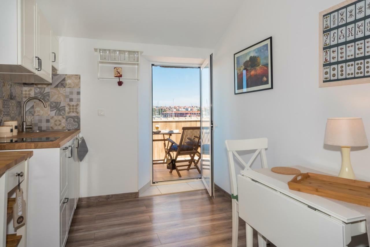 Novigrad Istria Skipper Suites מראה חיצוני תמונה