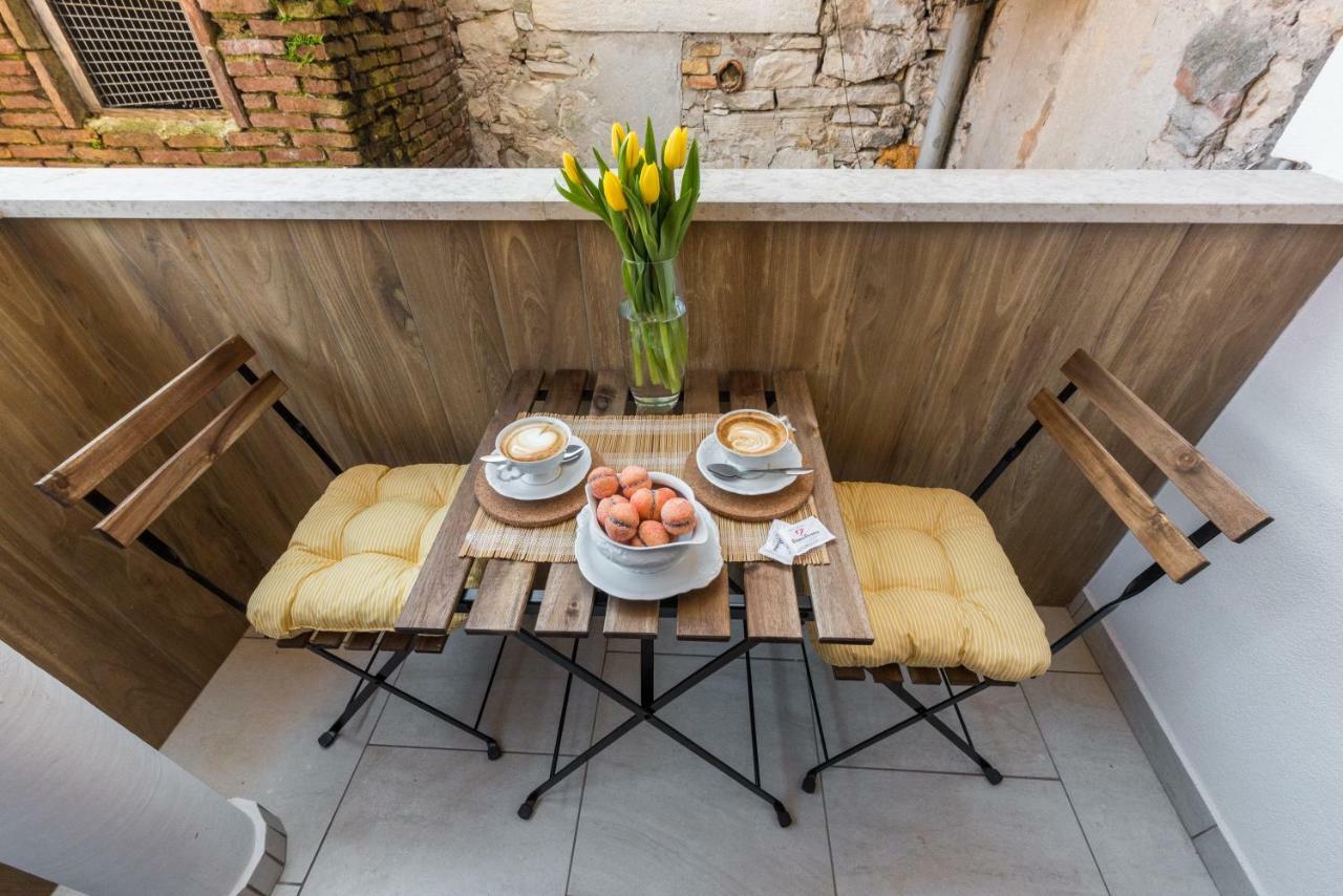 Novigrad Istria Skipper Suites מראה חיצוני תמונה